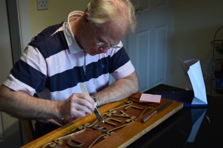 Gilding upper casework